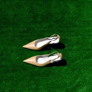 Dolce & Gabbana Leather Pointed-Toe Pumps